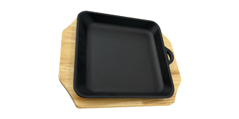 Single ear square plate (Oak)